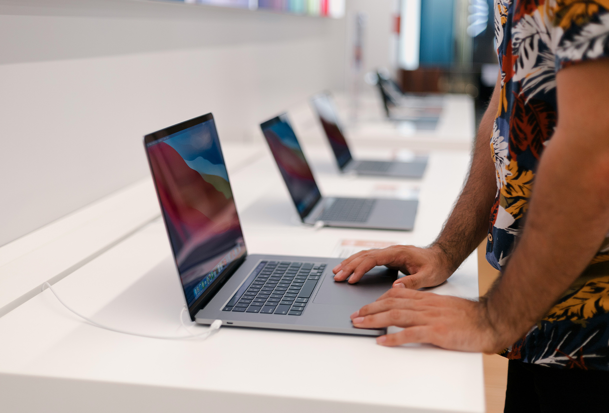 Apple Laptop Sale
